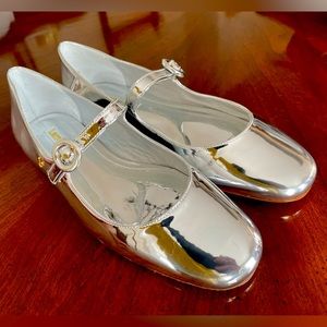 Larroudé Blair Ballet Flat In Silver Specchio - Women’s Size 6